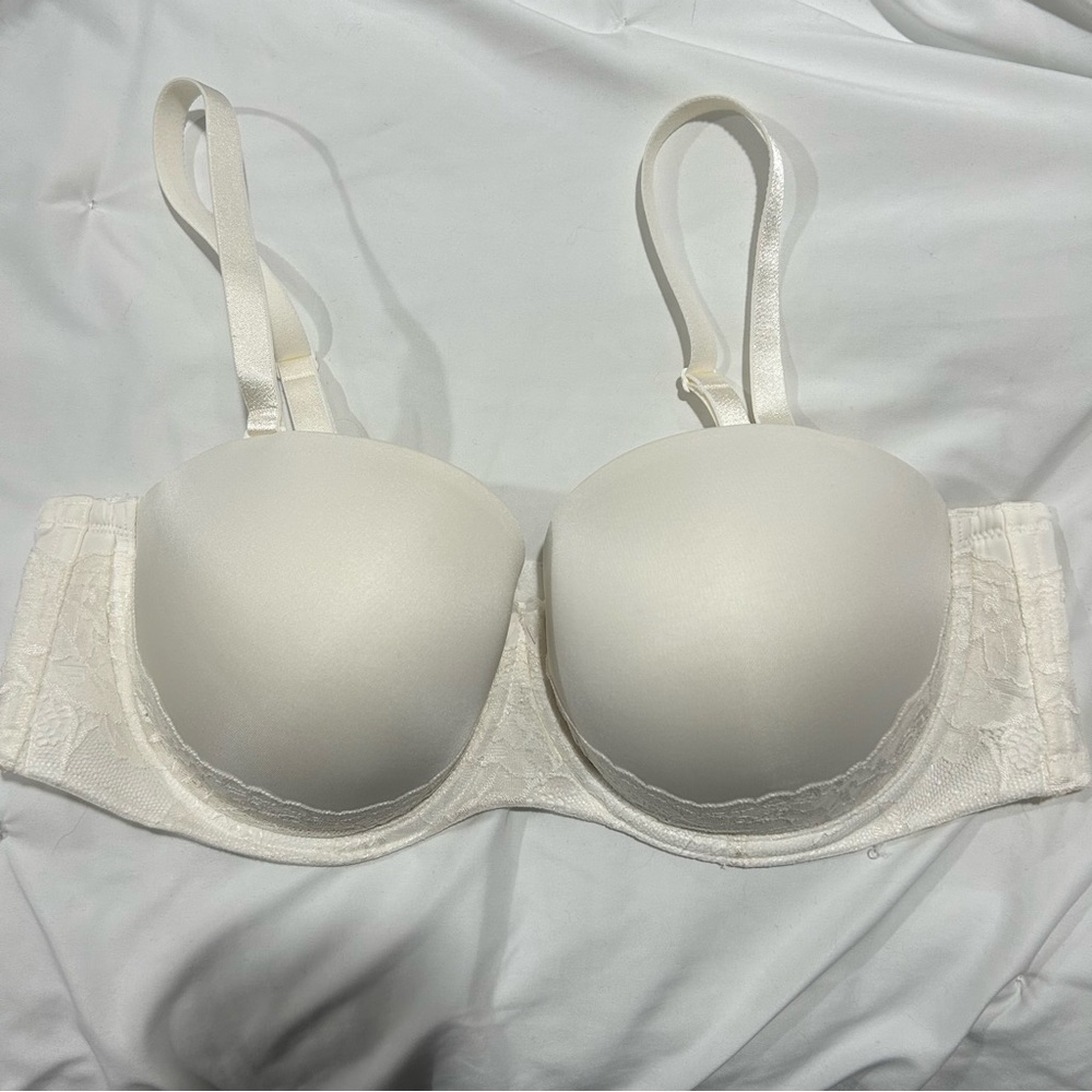 Torrid Convertible Strapless Push Up Bra 40DD